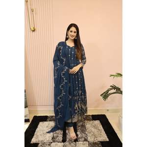 TRENDING GEORGETTE BORDADO SECUENCIA BATA DE TRABAJO FONDO CON DUPATTA TEAL - Product Image 1