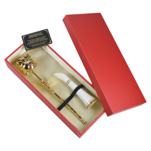 Rose naturelle plaquée or pur sur support en céramique, design raffiné et emballage de luxe, idéale pour un cadeau - Product Image 1