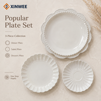 Set Piring Makan Bone China Label Pribadi Putih Berpinggiran Bergelombang Lapisan Mengkilap OEM/ODM Dapat Disesuaikan Grosir Piring Keramik