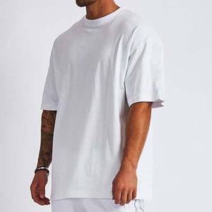 Men's <b>Black</b> Oversized Short Sleeve O-Neck <b>T</b>-<b>Shirt</b> Solid Color Casual Fit Cotton Jersey <b>Plain</b> Dyed Knitted Style - Product Image 4