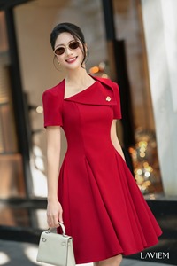 Vestido Premium Rojo con Hombros Descubiertos y Corte Evase para Mujer |   Vestido Alva con Encanto para Fiesta de Graduación |   LAVIEM - Product Image 6