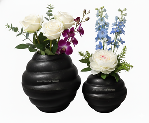 Juego de Jarrones de Metal Acanalado Negro Mate, Jarrón Decorativo Contemporáneo para Flores, Decoración Moderna y Minimalista para el Hogar, Hostelería y Bodas - Product Image 1