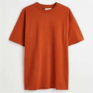 เสื้อยืดโอเวอร์ไซส์ทรงหลวมสำหรับผู้ชายปี 2025 คุณภาพสูง ผลิตจากผ้าถักโพลีเอสเตอร์/คอตตอน ป้องกันขนร่วง ระบายอากาศได้ดี - Product Image 1