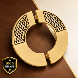 Poignée et bouton de porte principale ronds en laiton traditionnels Legend - Durables et écologiques - Product Image 4