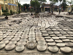 Panier de rangement classique en jacinthe d'eau tressée bio, fait main, texture naturelle, durable, pour salon et boissons, vente en gros - Product Image 6