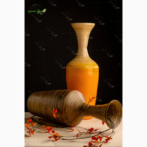 Vase en bambou enroulé moderne fabriqué à la main-Vase de table durable en matériau naturel écologique avec diamètre personnalisé - Product Image 1