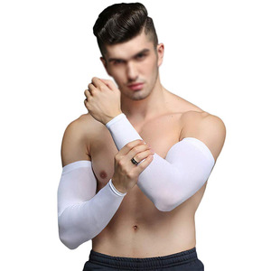 Manchons de compression unisexes en gros, absorbants la transpiration et anti-UV, pour le baseball, le football, le basketball et l'entraînement - Product Image 6