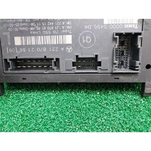 โมดูลควบคุมรถยนต์ S-class ปี 2005-2009 มือสอง ของแท้ รหัส A2218702386 - Product Image 4