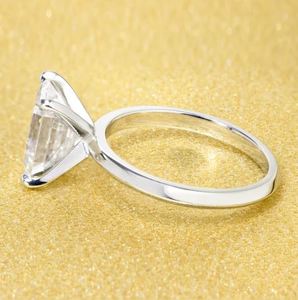 แหวนหมั้นเพชรโมอิสซาไนต์ทรงเรเดียนท์คัท ชุบทอง 14K เงินแท้ 925  แหวนแต่งงานหรูหราสำหรับวันครบรอบ - Product Image 4