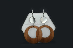 Pendientes de madera grandes de alta calidad, joyería personalizada, pendiente de madera hueco - Product Image 6