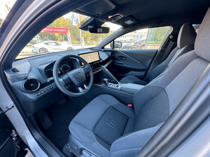 Toyota C-HR Hybride FWD Team Deutschland SUV Compact Hybride Conduite à Gauche Économe en Carburant Crossover Pour l'Exportation - Product Image 6