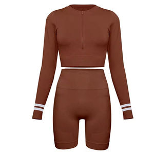 ชุดโยคะสำหรับผู้หญิงไซส์ใหญ่ ระบายอากาศได้ดี กางเกงเลกกิ้งกระชับรูปทรง บราออกกำลังกายแบบซัพพอร์ตปานกลาง เหมาะสำหรับการฝึกซ้อมหนักและการใช้งานในยิม - Product Image 3