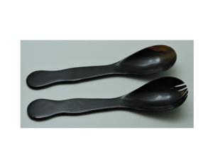 Ensemble de 2 cuillères à salade en corne, design tendance, fabriquées à la main à partir de corne de buffle naturelle, prix usine. - Product Image 2