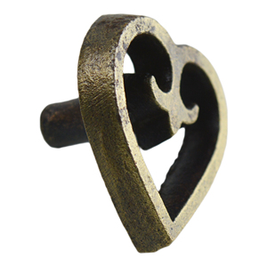 Tiradores de Gabinete con Diseño de Corazón y Acabado Vintage, Tiradores Hechos a Mano para Cajones y Decoración del Hogar - Product Image 1