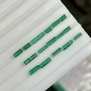 Esmeralda Panjshir de Afganistán, 2.06 Ct, 17 Piezas, Gema Natural Verde en Bruto para Tallar y Facetar Joyas - Product Image 1