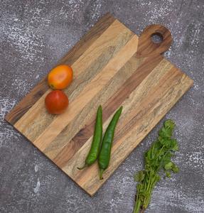 Tabla de Cortar a Rayas con Asa Redonda, Superficie Gruesa y Resistente, Ideal para Cortar, Servir y una Presentación Elegante en la Cocina - Product Image 1