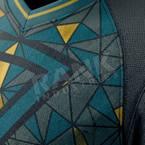 Tenue de football de qualité supérieure, uniforme de football sur mesure, vêtements d'entraînement de football, uniforme de football pour le sport - Product Image 6