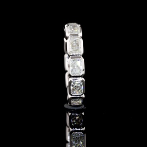Bague d'éternité en diamant taille radiant 3 carats certifié IGI, sertie clos, diamant de laboratoire, alliance de mariage, bijoux fins, directement de l'usine - Product Image 2