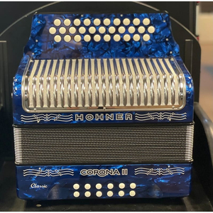 ผู้จัดจำหน่ายที่ได้รับการยืนยันสำหรับหีบเพลงอะคอร์เดียน Hohner 3500FB Corona II 31 ปุ่ม FBbEB สีขาว พร้อมกระเป๋าและสายสะพาย - Product Image 3