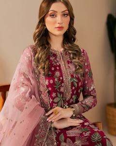 สีสันโดดเด่นแบบปากีสถานสำหรับงานอีด งานแต่งงาน และโอกาสต่างๆ บนชายหาด - เสื้อผ้าผู้หญิงที่สวยที่สุด ผลิตจากวัสดุวิสโคส ซึมซับความชื้นได้ดี แห้งเร็ว - Product Image 3