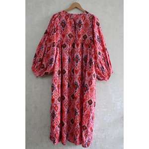 Vestido Maxi de Verano de Algodón con Estampado Floral Hecho a Mano para Mujer, Cintura Natural, Lavable, Estilo Bohemio para Pedidos al por Mayor - Product Image 1