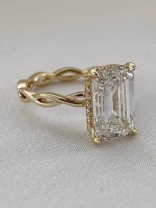 Anillo de Halo con Diamante Cultivado en Laboratorio de 3.01CT VS1, Corte Esmeralda, Oro Sólido de 18K, Anillo de Compromiso Único para Parejas - Product Image 5