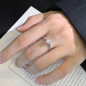 Bague solitaire en or massif 14 carats avec diamant de laboratoire taille brillant rond, cadeau idéal pour femme, fiançailles, mariage, anniversaire, bijoux - Product Image 4