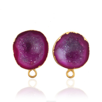 Boucles d'oreilles en agate Druzy violette naturelle Boucles d'oreilles géode en cristal brut plaqué or avec boucle de connecteur pour la fabrication de bijoux pour femmes