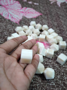 En stock, dés en os de forme irrégulière, dés polyédriques D&D, 16 mm, RPG, dés en résine personnalisés, dés en os de sang, de l'Inde, par CRAFTING CRAFTS - Product Image 6