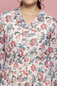 High on Demanded White Floral Printed Mini Dress <b>Three</b>-Quater Sleeves for Special Occasions Available at Affordable Price - Product Image 4