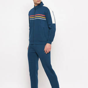 Conjunto Deportivo de Invierno para Hombre con Estampado Acid Wash - Conjunto Resistente para un Movimiento Cómodo y un Estilo de Vida Activo - Product Image 5