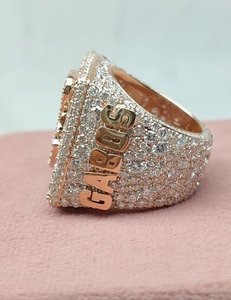 Anillo de cóctel para hombre chapado en rodio con moissanita VVS y letras inicial, engaste pavé, joyería de lujo para boda - Product Image 2