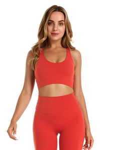 Ensemble de yoga rouge uni pour femme, legging taille haute et crop top dos nageur, sans couture, respirant, en polyester/nylon écologique, 2 pièces - Product Image 1