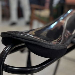 Silla de Montar Inglesa de Cuero Negra para Caballo, Tamaño Completo, Equipo para Salto Ecuestre - Product Image 2