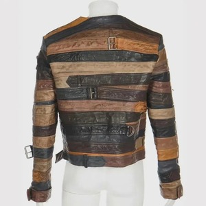 Chaqueta de Cuero Multicolor con Parches, Chaqueta Estilo Motociclista con Correa y Hebilla Recicladas - Product Image 2