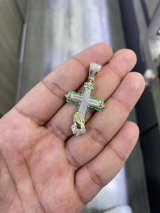 Pendentif Croix Personnalisé Sertie de Diamants Moissanite VVS, en Alliage Plaqué Or, Breloque Religieuse, Cadeau Unisexe, Bijoux Hip Hop - Product Image 2