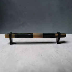 Cornes de bœuf blondes de luxe, design carré moderne, au meilleur prix - Product Image 3