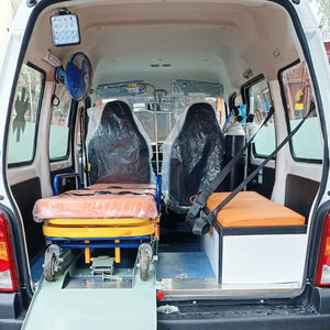 NOUVELLE AMBULANCE MARUTI EECO POUR LE TRANSPORT DE PATIENTS EN EXCELLENT ÉTAT, ÉDITION MANUELLE, NORME D'ÉMISSION LONGUEUR STANDARD - Product Image 3