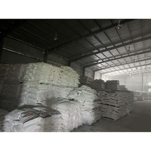 Nhat Thang VNT 7 CaCO3 de bajo contenido de hierro para acristalamiento sanitario Premium modelo 2017 - Product Image 1