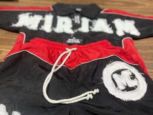 Ensembles deux pièces personnalisés pour homme, style streetwear d'été, avec impression sérigraphiée, comprenant un short et une veste en nylon coupe-vent - Product Image 4