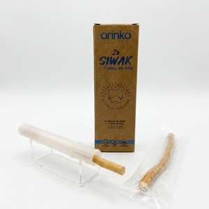 Bâtonnets de soin buccal naturels Miswak, lot de deux bâtonnets de nettoyage dentaire à base de plantes avec support en bois pour des gencives saines - Product Image 1