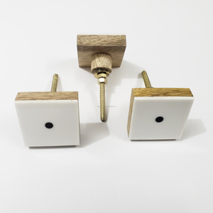 Dungeons & Dragons Boutons de porte en résine et bois sur le thème des dés Poignées faites à la main pour tables de jeu, armoires et tiroirs - Product Image 4