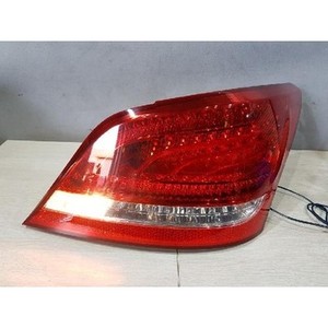 Luz Trasera Derecha Usada Equus 924023N000 - Product Image 3