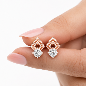 Boucles d'oreilles clous géométriques plaquées or rose avec diamant moissanite taille ronde, bijoux pour femme à porter au quotidien - Product Image 1