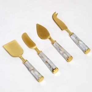 Ensemble exclusif d'outils à fromage de conception royale en acier inoxydable avec manche en bois, trancheuse à fromage bon marché, ensemble d'épandeurs de beurre - Product Image 2