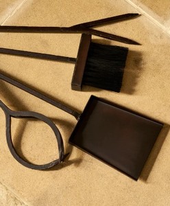 Customized Handmade Traditional Cast Iron Fireplace <b>Tool</b> <b>Set</b> With Stand Tongs Shovel Brush For Wood Burning Fireplace From India - Product Image 4