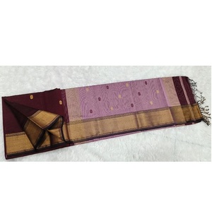 Sari tissé marron Maheshwari Chameli Buta, tissé à la main, de créateur, vêtement ethnique traditionnel pour femmes, pour occasions festives, culturelles et spéciales - Product Image 1