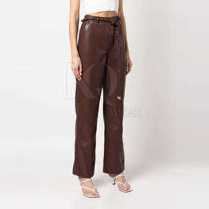 Pantalones de cuero elegantes para mujer, corte recto, calidad premium, para uso casual, eventos nocturnos y moda urbana. - Product Image 3