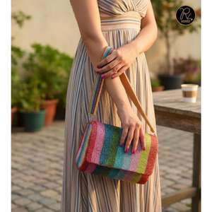 Pochette de soirée artisanale de créateur en perles pour femme, idéale pour mariage et fête, accessoire de mode ethnique de luxe - Product Image 6