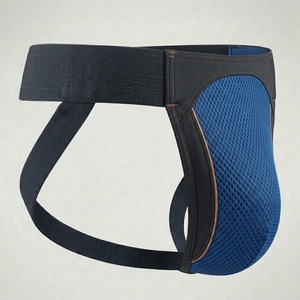 Protection inguinale pour homme en cuir PU de haute qualité, réglable, pour Taekwondo et MMA. - Product Image 3
